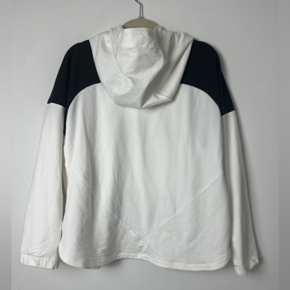 The North Face Women's Black White Colorblock Kangaroo Pocket Hooded Sweatshirt - Picture 2 of 10